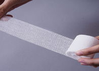 傷つけられた心配の吸収性の伸縮性がある高密度のための医学の包帯のガーゼの綿