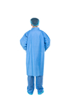 Nonwoven実験室のコートの青く使い捨て可能なガウンの男女兼用の病院のユニフォームの医学のつなぎ服のスーツ