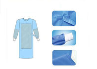 外科医の使い捨て可能な手術衣、実験室の青いプラスチック分離はPPのPE材料にガウンを着せる